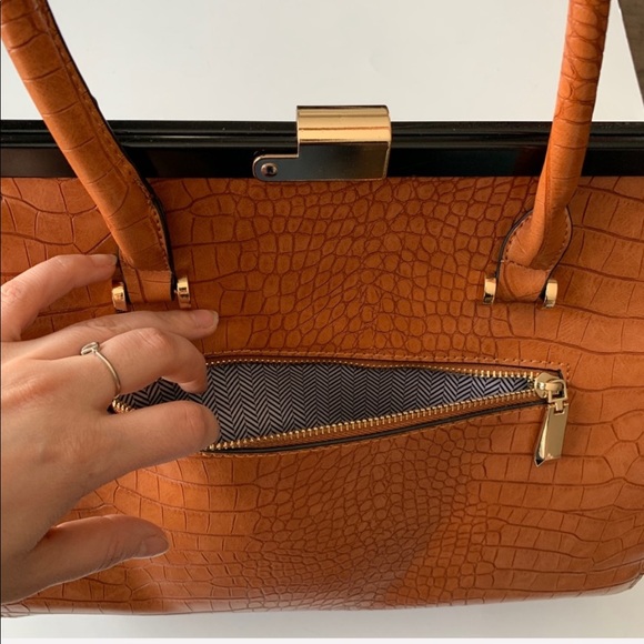 Isabelle light brown vegan leather purse - Picture 6 of 8